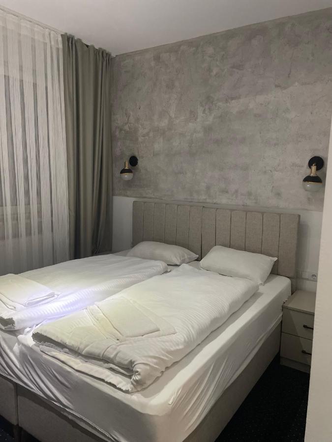 Gastpark Hotel Manching Extérieur photo