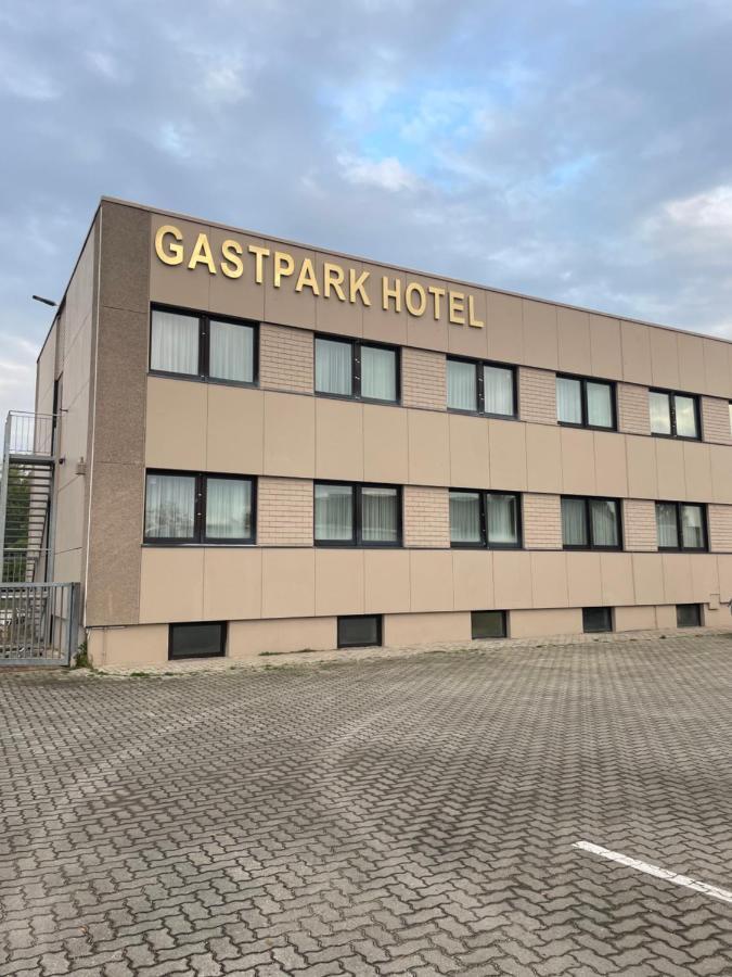 Gastpark Hotel Manching Extérieur photo