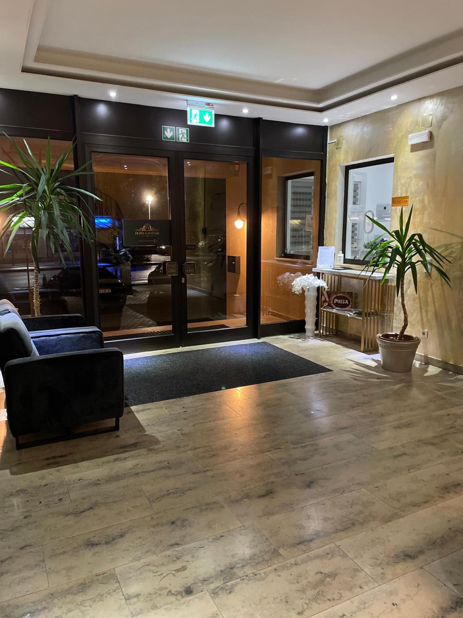 Gastpark Hotel Manching Extérieur photo